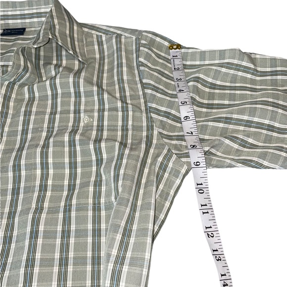 R & R Casual Green Plaid Button Down short sleeve Size Medium Shirt - Picture 5 of 7